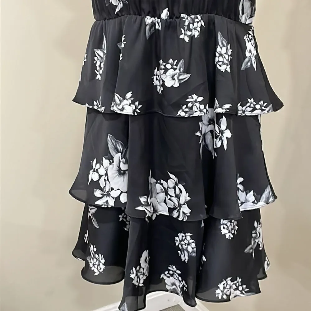 NWOT White House Black Market Floral Dress.  Size 6 S small